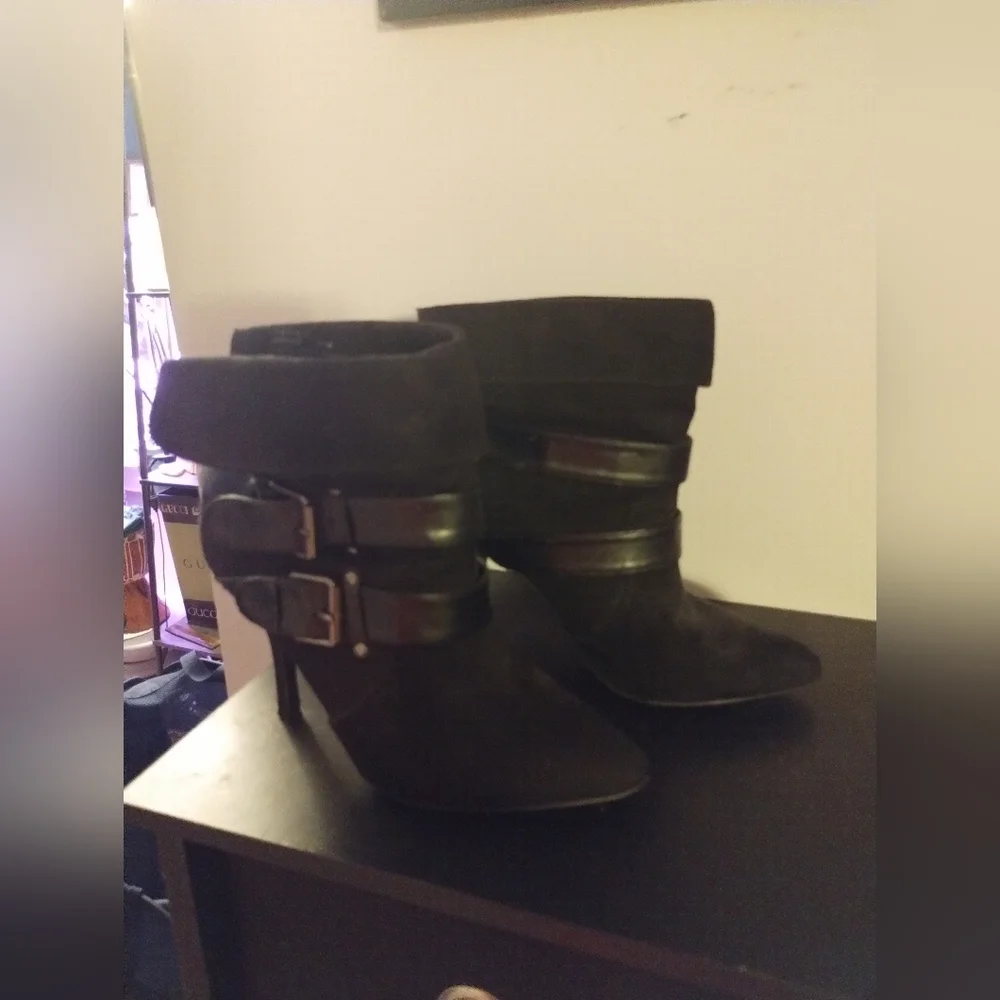 Booties heels - Picture 4 of 4